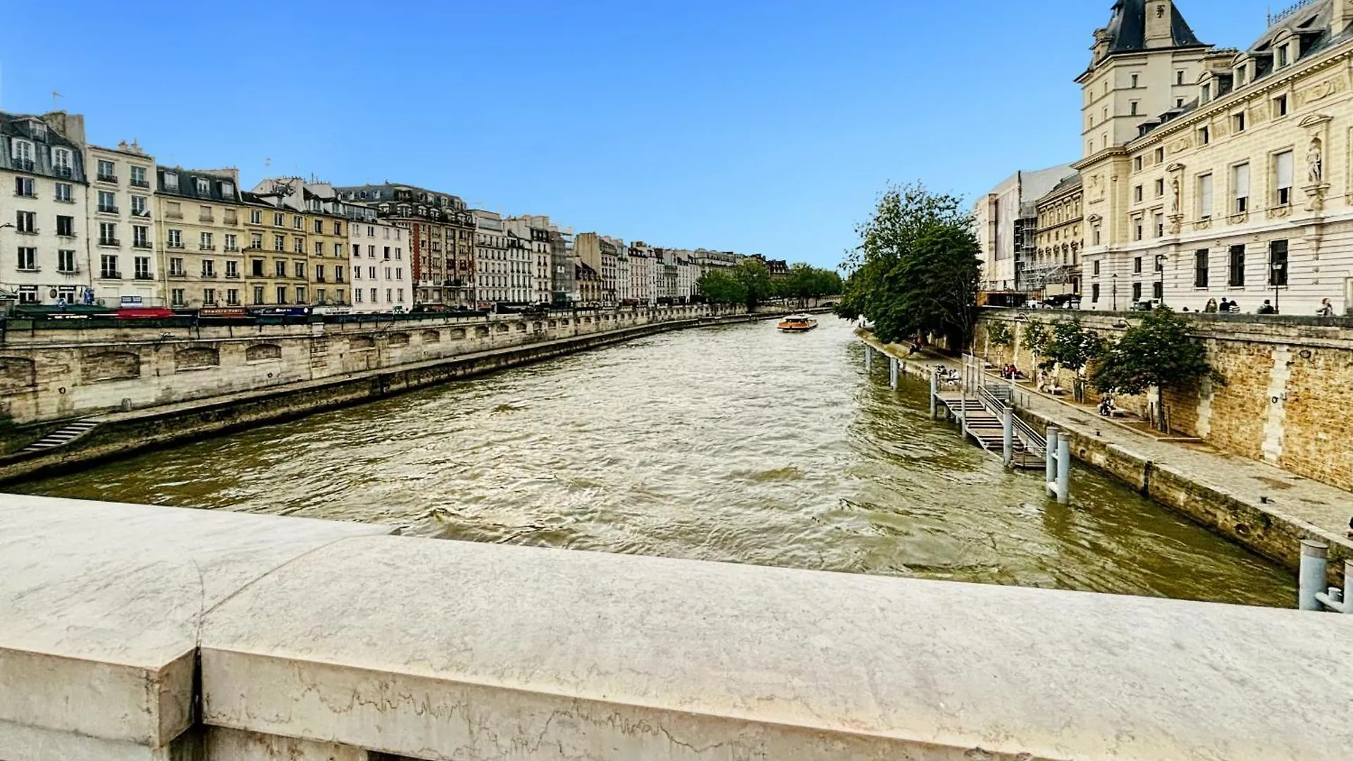 Charming - Rentaway Paris